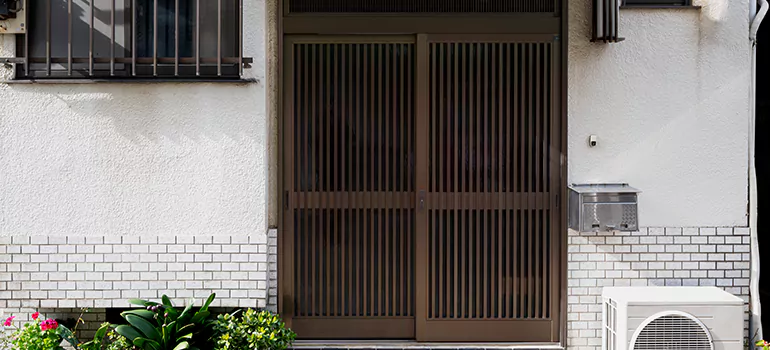 Bifold Louvre Doors in Jacksonville Beach, FL