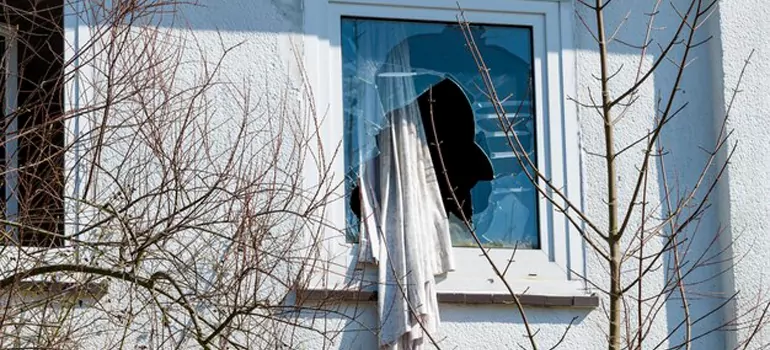 Storm Window Installation Contractors in Jacksonville Beach, FL