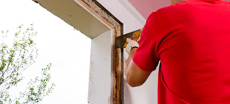 Residential Accordion Door Repair in Jacksonville Beach, FL