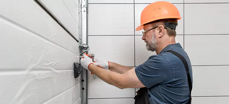 Garage Door Repair in Jacksonville Beach